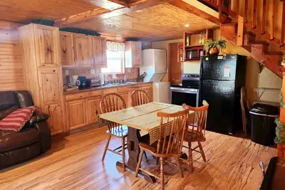 Image de Cabin of Sunset View: cozy 3-bedroom cabin in Perkins with WiFi near Osu