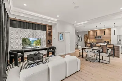 Image de B&W 2-bedroom condo with WiFi, Ac in delightful Philadelphia