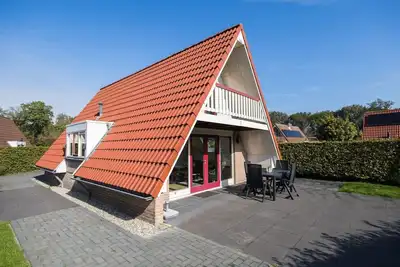 Image de Klapekster | Vakantiewoning met ruime zonnige tuin
