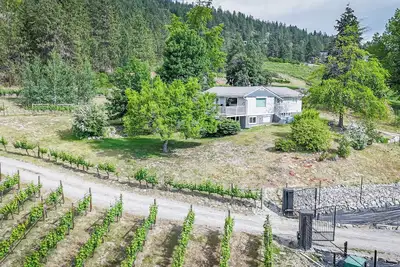 Image de Naramata Countryside Cottage with View