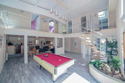 Image de Villa Piscine-Spa-Sauna, 25 personnes, 5 mn océan