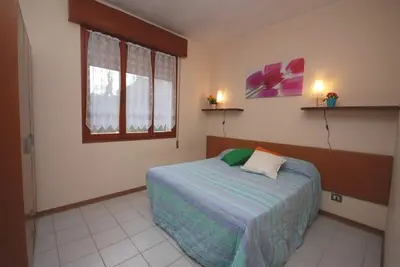 Image de Appartement central dans un cadre de pins luxuriants