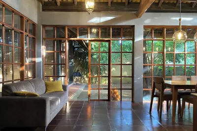 Image de \"Elegant Tropical Duplex Retreat Near Hikkaduwa Town\"