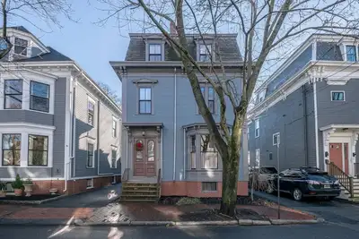 Huge Historic Downtown Townhome