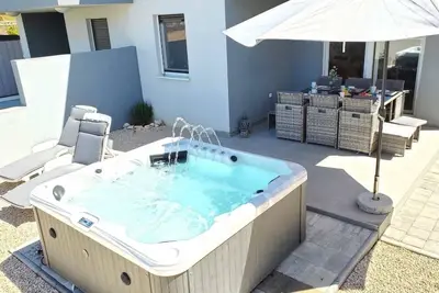 Image de Fantastic vacation home in Croatia-only a 5-minute walk to the beach