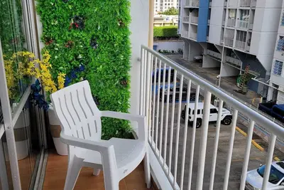 Image de Beachside Bliss: Cozy Studio in Isla Verde with Pool, WiFi & Parking!
