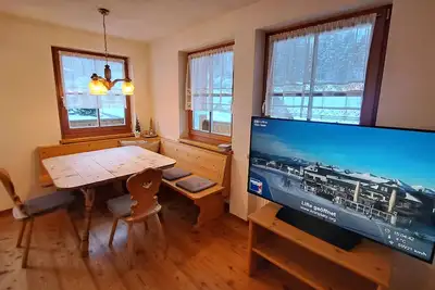 Image de Appartement 'Désirée - Fanes' avec vue sur les montagnes, balcon et Wi-Fi