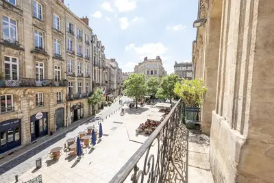 Image de Bordeaux Centre Historique avec balcon, parking 20€\/j
