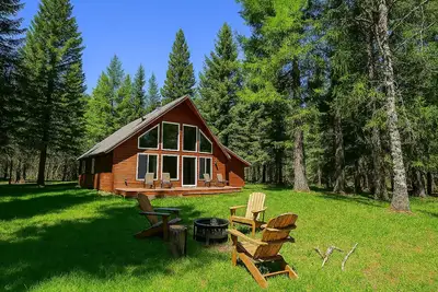 Image de Tranquil Dog-Friendly Lake Cabin