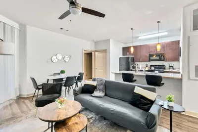 Image de Vibrant 2br Near Birmingham’s Best Spots 40