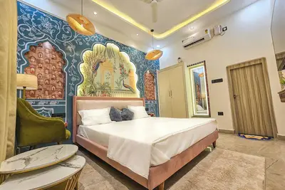 Image de Royal Private Stay Near Temples, Ghats, Station & City Center