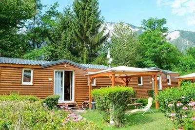 Image de Camping 4 étoiles - Piscine  - eeceff