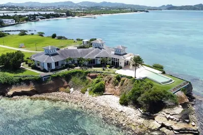 Image de The Great House, Stunning 4-Bedroom Coastal Retreat with Panoramic Ocean Views