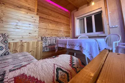 Image de Charming 2-bedroom apartment with wooden porch, WiFi+netflix in beautiful Agadir