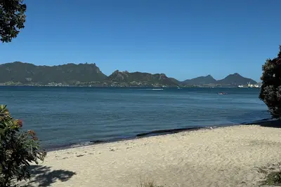 Image de 4 bedroom house by the boat ramp, family friendly, walking distance to the water