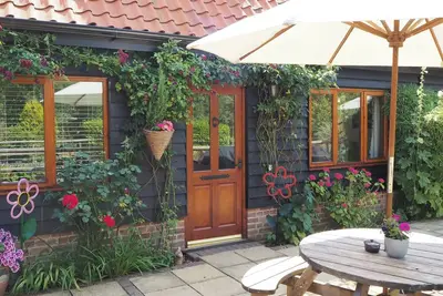 Image de Chestnut Tree Barns: Cedar Cottage, pet friendly in Bungay