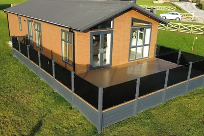 Image de Cherry Blossom Lodge, pet friendly, with a garden in Whitby