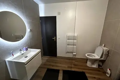 Image de App #2 moderne rénové Rdc 4pers