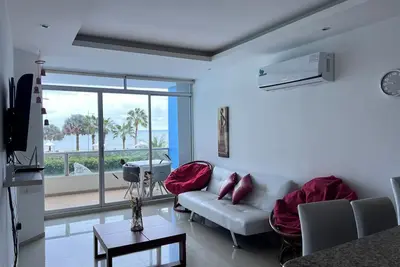 Image de Beautiful apartment in front of the sea