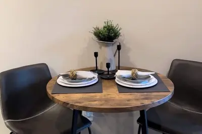 Image de Chic & Cozy Plaza Midwood Gem-1 bedroom condo with A/C