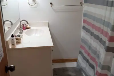 Image de Cozy 4-bedroom cabin with Ac, fitness room, WiFi in fantastic Modoc