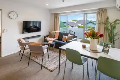 Image de Sophisticated Single Level 3 Bed 1 Bath with Carpark