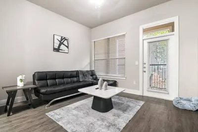 Image de Family & Corporate Friendly Retreat: Pond View