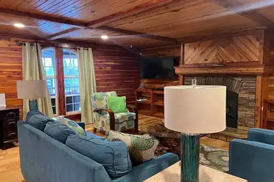 Image de Frank's Retreat Cherokee Rd