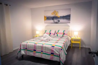 Image de Cozy North End Barrie Home