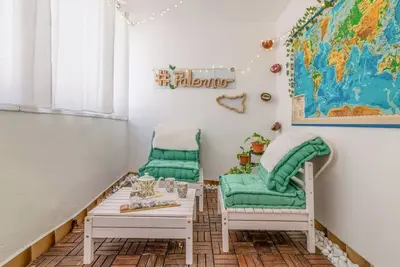 Image de GuestHost - Cozy 87 sqm apartment, for 6 people, located on the first floor of a building (No lift). The accommodation is located in the heart of the historic Ballarò market (in a restricted traffic zone), an area where it is possible to savor the true