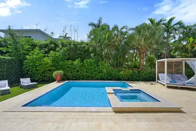 Image de Private paradise in gated island