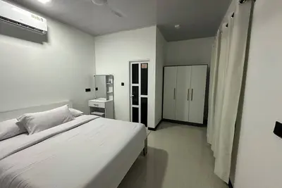 Image de Close to the island's best spots, with\ncozy rooms and peaceful outdoor spaces.