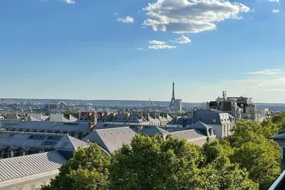 Image de Appartement T2 Renovée, quarter Anvers \/ Montmarte avec vue Tour Eiffel
