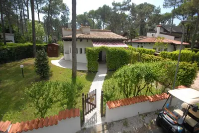 Image de Villa à Lignano Pineta à proximité de la plage