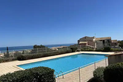 Image de T2 avec Piscine, Parking Privé & Tennis - Proche Plage - 3/4 Pers