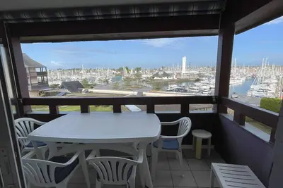 Image de Appartement T2, 4 personnes à Arzon avec piscine collective