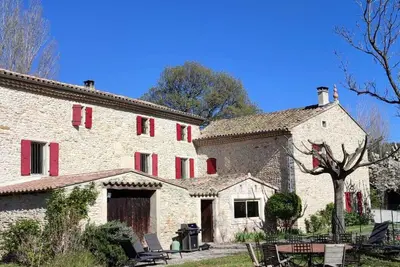 Image de Ancien Moulin. Piscine. Drome Provençale