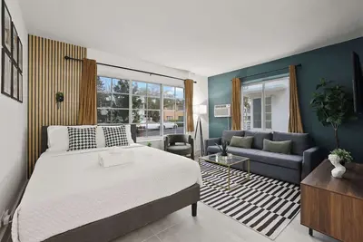 Image de Chic Miami Beach Apt, Sleeps 4, Ocean Views