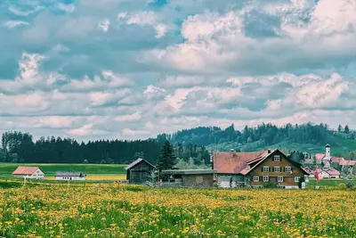 Image de Beautiful, renovated 100 sqm vacation apartment in a former farmhouse in the Allgäu