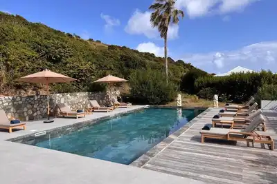 Image de Seaside Elegance Luxury Villa in Oyster Pond newly december renovated