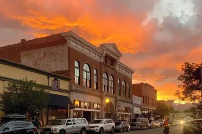 Image de Stay at the historic Opera House in downtown Salida!