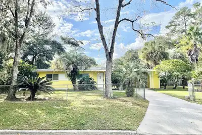 Image de Charming 3-bedroom house with Private Pool and Hot Tub.