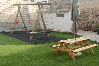 Image de Home To Enjoy In Style! ! ! ! Garden, barbecue, swimming pool, swings, ping-pong.