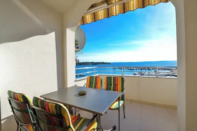 Image de Charming 2-bedroom apartment in amazing Petrčane with Ac, WiFi, sea view