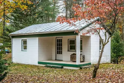 Image de Payne Cabin- Ultimate Glamping Experience