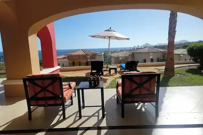 Image de Stunning 2-bedroom villa in beautiful Cabo San Lucas with full resort amenities.