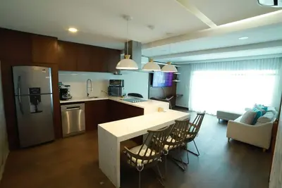 Image de Ocean View 2br Apartment in Cancun Hotel Zone - Prime Location!