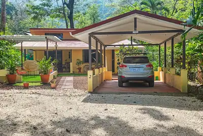 Image de Charming 2-bedroom house in Herradura's canopy