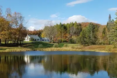 Image de Family Compound, 3 houses, perfect for family reunions.