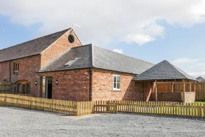 Image de Millstone Cottages - Granary Cottage, pet friendly in Westbury